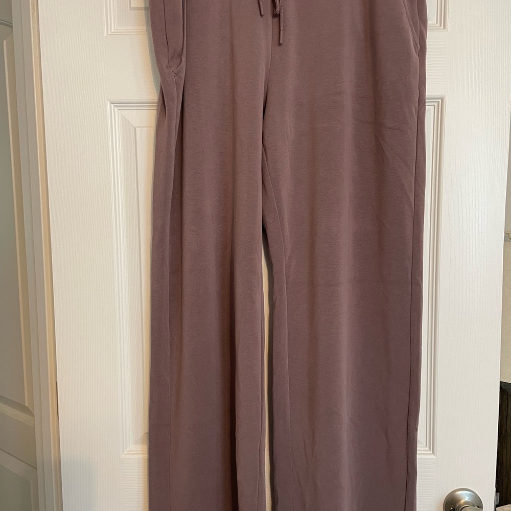 Athleta Mauve Straight Leg Pants